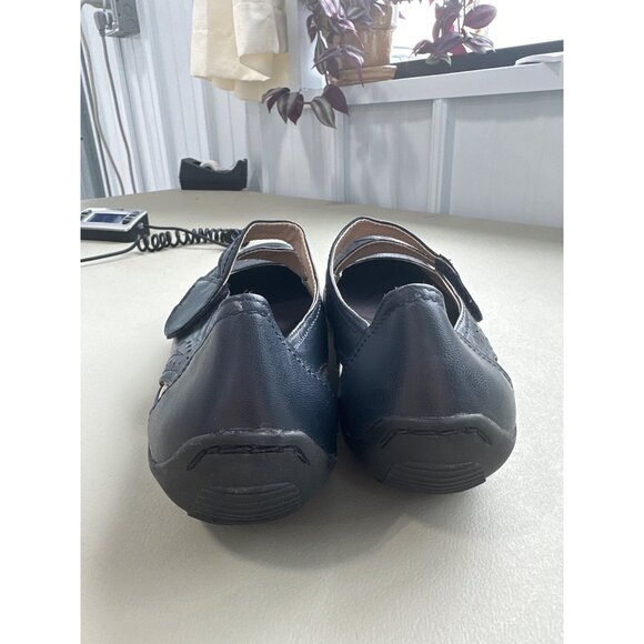 Ros Hommerson Mary Jane Shoes Size 8 Navy Perforated Leather Hook Loop Strap - Picture 5 of 8